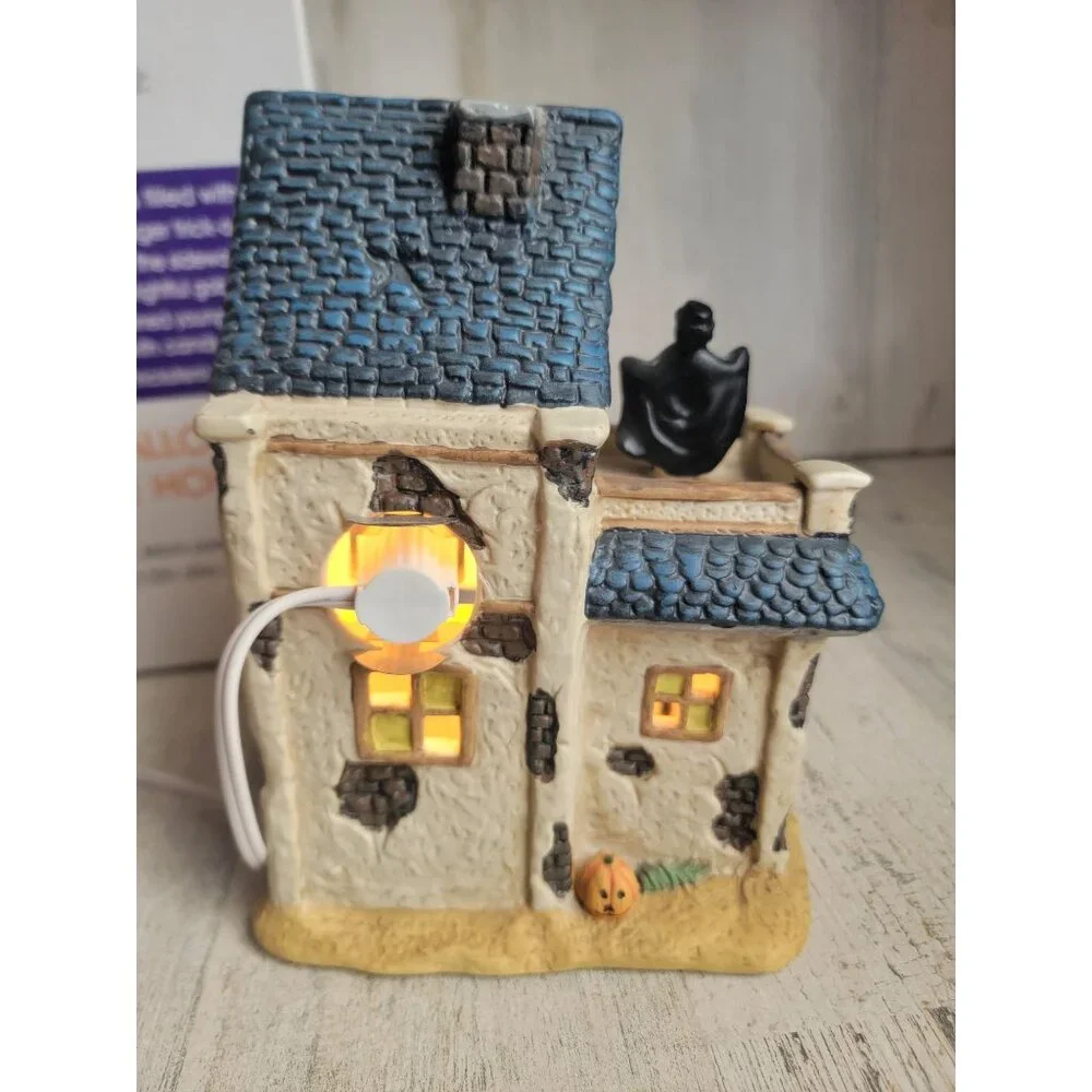 Spookyside Estates ghoul Mortuary‎ vintage ceramic light up Decor Halloween